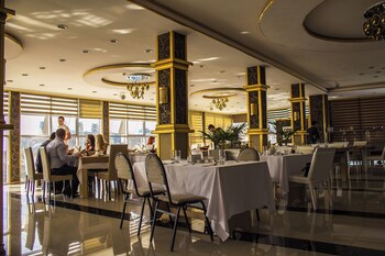 golden plaza hotel