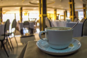 golden plaza hotel