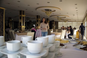 golden plaza hotel
