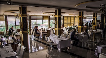 golden plaza hotel