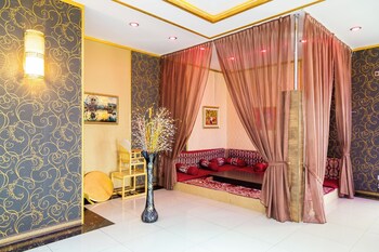 golden plaza hotel