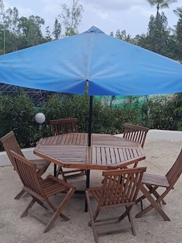 dzombo view gardens hotel