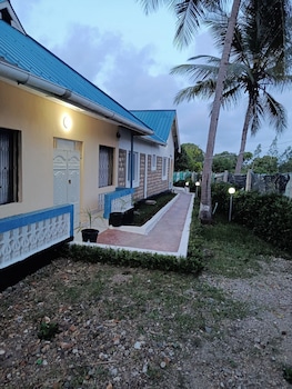 dzombo view gardens hotel