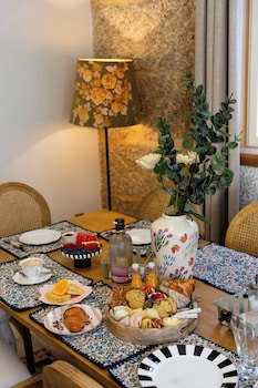 Hotel Boutique Cata & Rose,,4 star