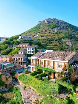 yaojia xingluohaiye resort