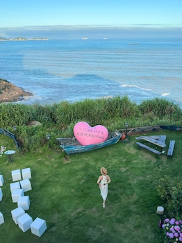 yaojia xingluohaiye resort