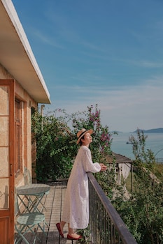 yaojia xingluohaiye resort