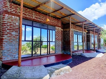 anapa lodge and camp