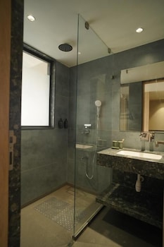 Hotel Sanket Elite,,3 star