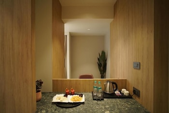 Hotel Sanket Elite,,3 star
