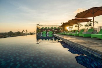 Palette Hotel Near Padma,,3 star