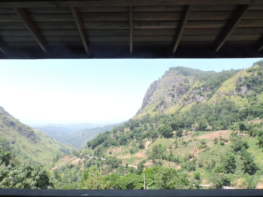 misty hills ella resort