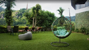 misty hills ella resort