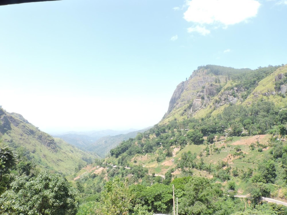 misty hills ella resort