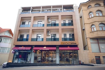 momentum hotel baku