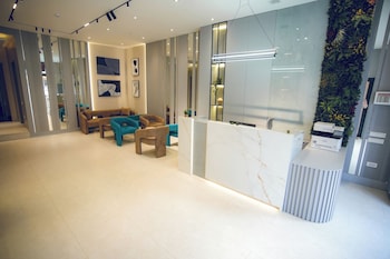 Momentum Hotel Baku,,4 star