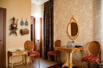 Luna Hotel & Terrace,,3 star