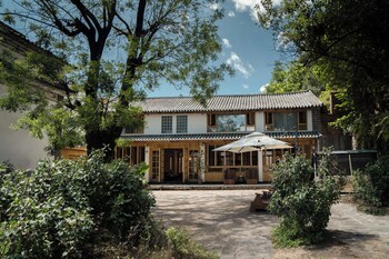 dali jiwu hotel