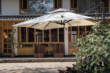 dali jiwu hotel