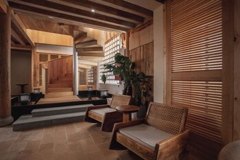 Dali Jiwu Hotel,,3 star