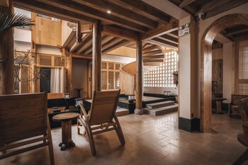 Dali Jiwu Hotel,,3 star