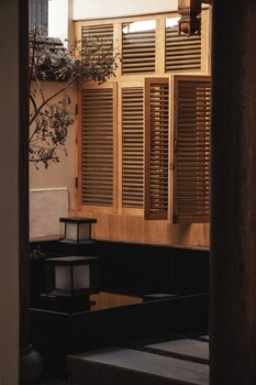 dali jiwu hotel
