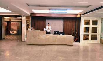 hotel raaj palace