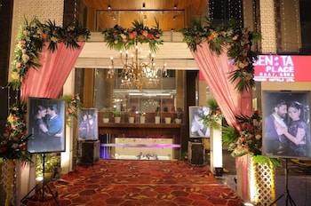 hotel raaj palace