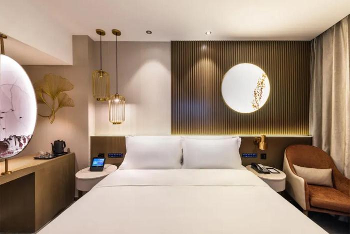 crystal hotel guiyang fountain