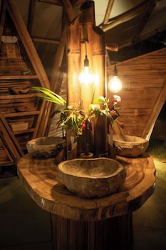 qasa boutique hotel and retreats lgbtq