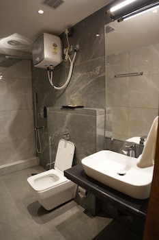 Trevon Twin Tree Inn,,3 star