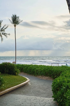 viona beach hotel marina phu quoc