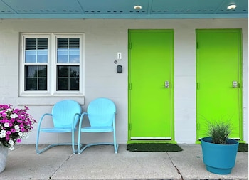 The Springs Motel,,2 star