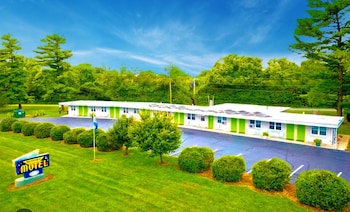 The Springs Motel,,2 star