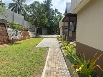 kithulgala cabana resort