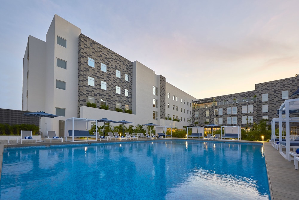 city express plus by marriott cancun aeropuerto riviera