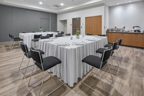 city express plus by marriott cancun aeropuerto riviera