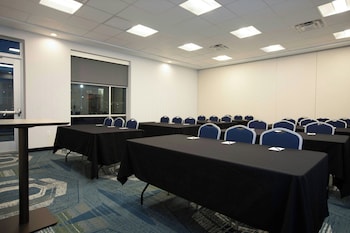 springhill suites by marriott richmond airport