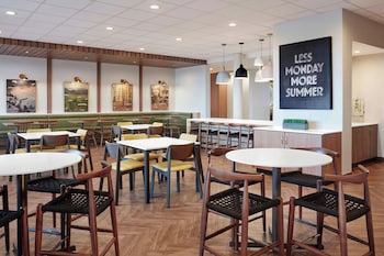 Fairfield By Marriott Inn & Suites Morrow,,3 star