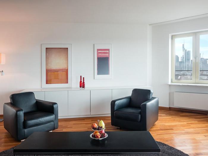 main plaza suite tower
