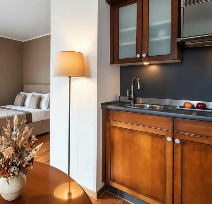 main plaza suite tower