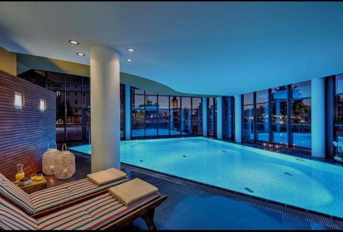 main plaza suite tower