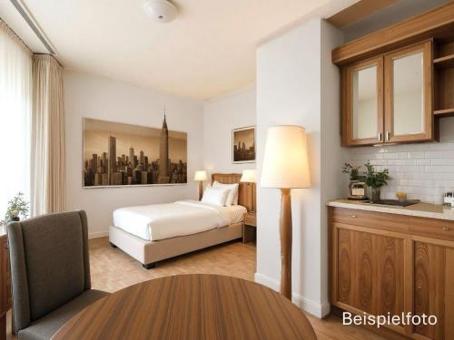 main plaza suite tower