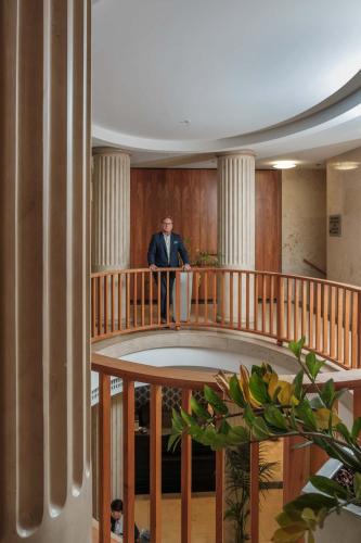 main plaza suite tower