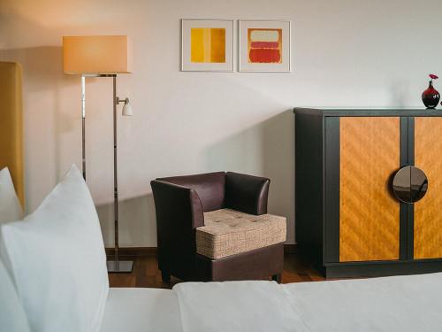 main plaza suite tower
