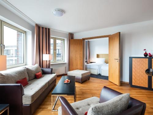 main plaza suite tower