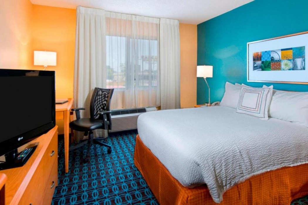 sleep inn and suites pensacola university area