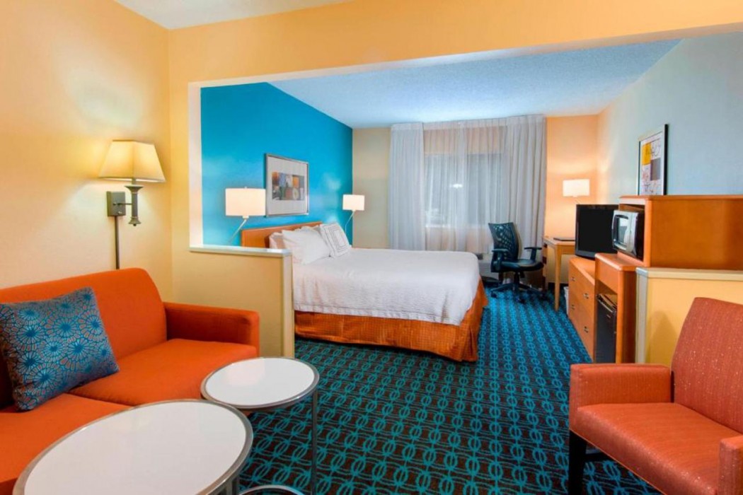 sleep inn and suites pensacola university area