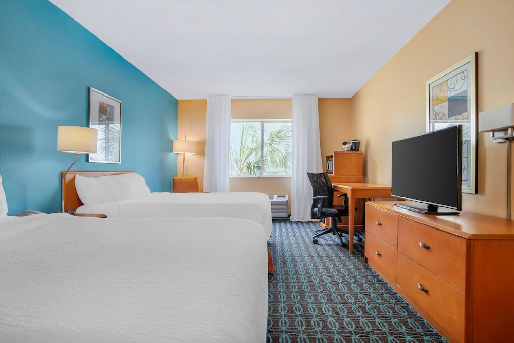 sleep inn and suites pensacola university area