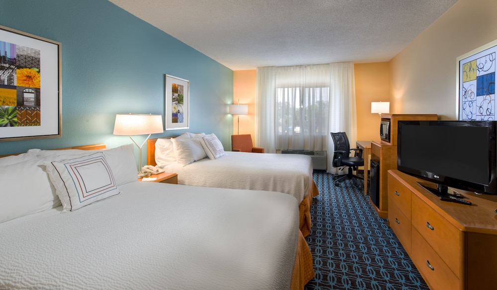 sleep inn and suites pensacola university area